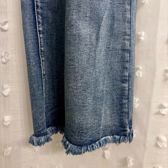 Like New XXL Crop Flare Jeans High Waist Rip Distressed Wide Leg Stretch Raw Hem - Picture 8 of 11